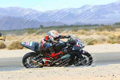 media/Feb-27-2022-CVMA (Sun) [[a3977b6969]]/Race 6 500 Supersport-350 Supersport (Holeshot)/